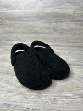 CROCS Slippers Classic Cozzzy Fuzzy Slippers Black Size US W8/M6